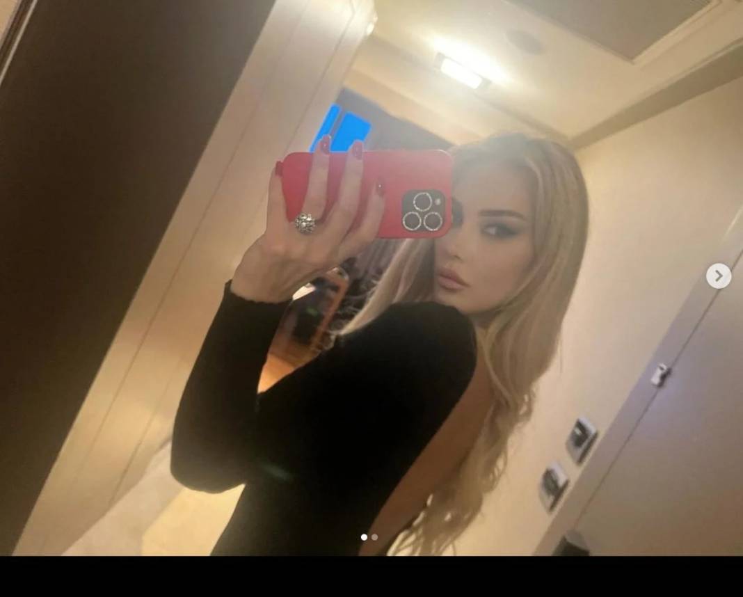 Petek Dinçöz’ün annesini tanıyamayacaksınız. 4 saatte 30 yaş gençleşti - Resim: 6